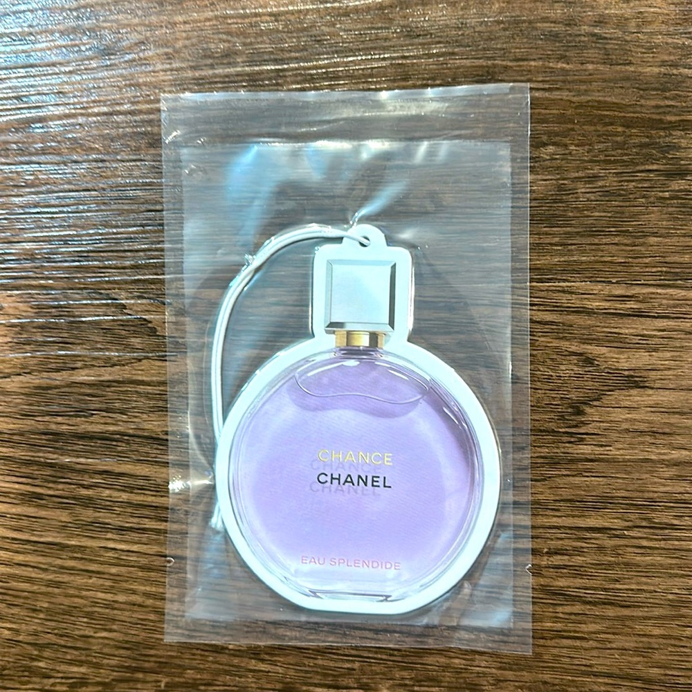 New Chance Eau Splendide air freshener
